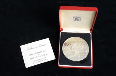Lot 128 - A 1985 Falkland Islands 5oz silver proof £25 coin