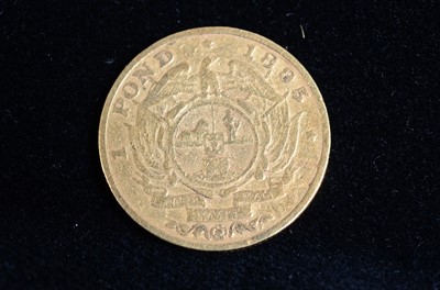 Lot 137 - A South Africa Gold 1 Pond coin