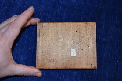 Lot 9 - A Geneva Hand Held Fluter