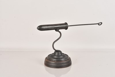 Lot 70 - A Vintage British wooden based Goffering Iron