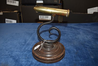 Lot 73 - A brass barrel Goffering Iron