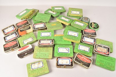 Lot 160 - A collection of vintage tins