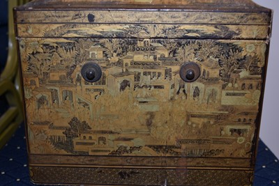 Lot 454 - A large Chinese Tea Caddy