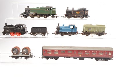 Lot 16 - Tri-ang 00 Gauge unboxed Steam Tank Locomotives and Passenger and Goods Rolling Stock (8)