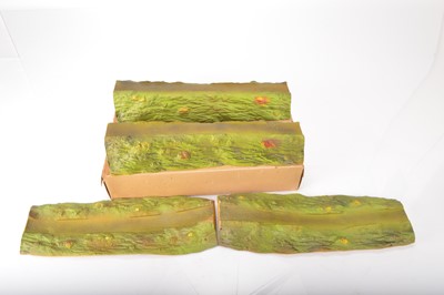 Lot 37 - Tri-ang embankments (4)