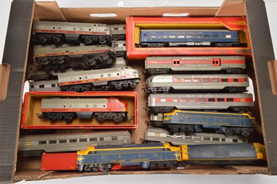 Lot 38 - Tri-ang Transcontinental 00 gauge Locomotives and coaches (26)