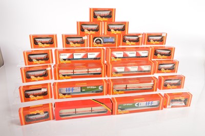 Lot 67 - Hornby 00 gauge Diesel locomotive and freight wagons in original boxes (24)
