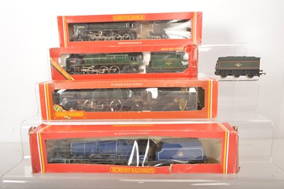 Lot 93 - Hornby 00 gauge Steam Locomotives and tenders in original boxes (4)