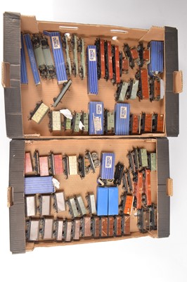 Lot 194 - Hornby-Dublo 00 Gauge 3-Rail NE LMS and BR Goods Rolling Stock (72)