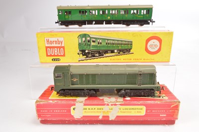 Lot 197 - Hornby-Dublo 00 Gauge 2-Rail boxed 2250 EMU Electric Motor Coach and 2230 Class 20 Diesel (2)