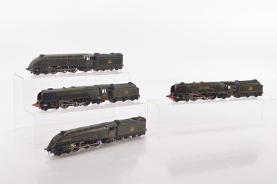 Lot 206 - Hornby-Dublo 00 Gauge 3-Rail BR green pair of 'Duchess of Montrose' and pair of  'Silver Link' Locomotives and Tenders (8, including tenders)