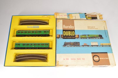 Lot 209 - Hornby-Dublo 00 Gauge 2-Rail 2050 Suburban Electric Train Set