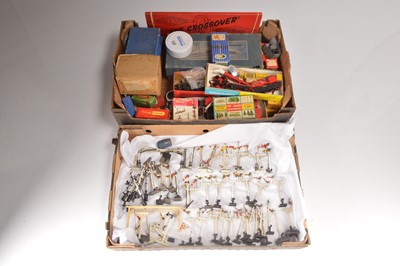 Lot 246 - Large quantity of 00 Gauge Accessories (200+)