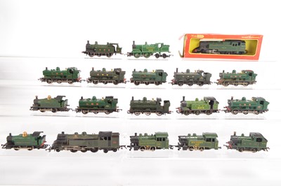 Lot 260 - Hornby  and other Tank locomotives 00 gauge all in green liveries (18)