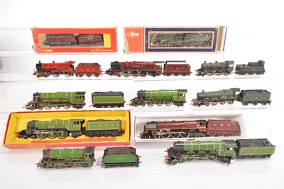 Lot 263 - Hornby  Lima and other locomotives and tenders  00 gauge (12)
