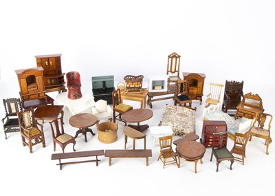 Lot 250 - A quantity of recent dolls' house furnitue