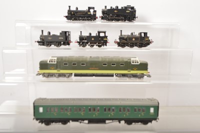 Lot 290 - Hornby Dapol Bachmann and other Locomotives 00 gauge and a coach (7)