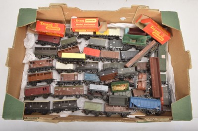 Lot 297 - Hornby Lima 00 gauge freight wagons  (52)
