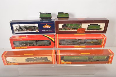 Lot 314 - Hornby Bachmann  00 gauge Steam Locomotives and tenders in SR green liveries in original boxes (6)