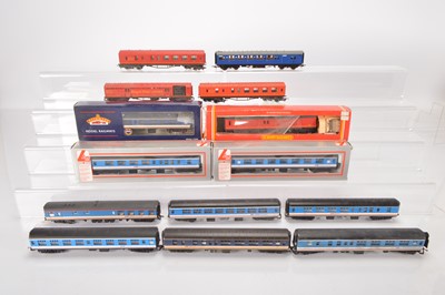 Lot 337 - Hornby Lima Bachmann 00 gauge Coaches in Network South East/ Royal Mail liveries (14)