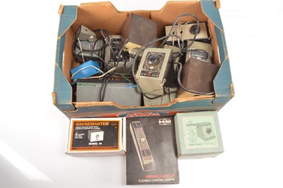 Lot 367 - Gaugemaster Hammant and other controllers and transformers (14)