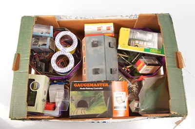 Lot 372 - Gaugemaster controller with boxed diecast vehicles and other 00 gauge accessories (qty in 1 box)