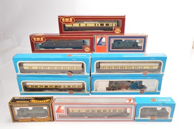 Lot 373 - Airfix Lima Mainline Great Western Locomotives and coaches in original boxes 00 gauge (10)