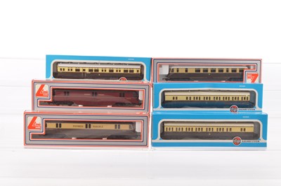 Lot 389 - Lima Airfix 00 gauge Diesel Railcars and coaches in original boxes  (6)