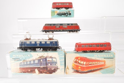 Lot 413 - Marklin H0 gauge Locomotives and Railcars (4)