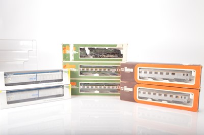 Lot 427 - Lima Trix H0 gauge Locomotive and rolling stock in original boxes (7)