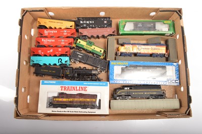 Lot 450 - Bachmann Walthers and other Steam Diesel Locomotives with wagons and a coach H0 gauge(14)