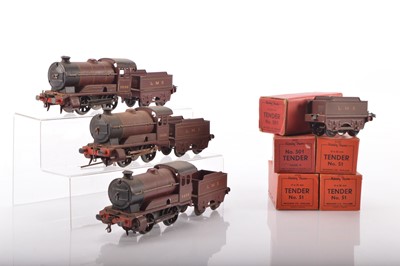 Lot 557 - Hornby 0 Gauge post war Locomotives and Tenders (8)