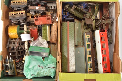 Lot 598 - Hornby 0 Gauge Accessories, Rolling stock and parts (Qty)