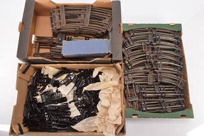 Lot 599 - Hornby 0 Gauge and other commercial manufacturers 0 Gauge 2 and 3 rail tinplate track (Qty)
