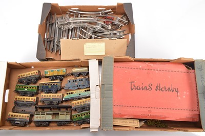 Lot 600 - French Hornby 0 Gauge Locomotives, Rolling stock and accessories (Qty)