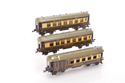Lot 616 - Hornby 0 Gauge trio of No.2 Special Pullman coaches, (3)