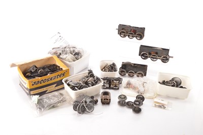 Lot 645 - Bassett lowke and other Commercial manufacturers 0 Gauge Parts (Qty)