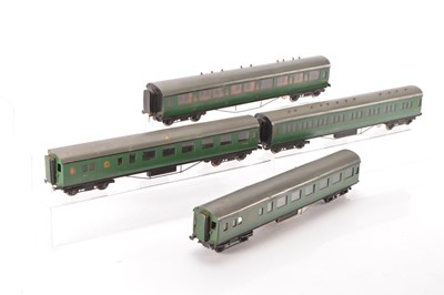 Lot 655 - Scratch built 0 Gauge 4-car SR EMU (4)
