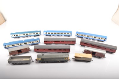 Lot 677 - Lima and Tri-ang  O gauge Locomotive coaches and wagons (12)
