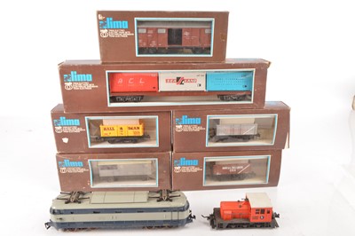 Lot 680 - Lima Atlas O gauge Locomotives and wagons  (8)