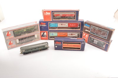 Lot 692 - Lima  O gauge Diesel Locomotive and wagons  (9)