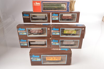 Lot 700 - Lima  O gauge Diesel Locomotive and wagons  (8)