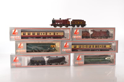 Lot 701 - Lima  O gauge Steam and  Diesel Locomotives and coaches  (7)