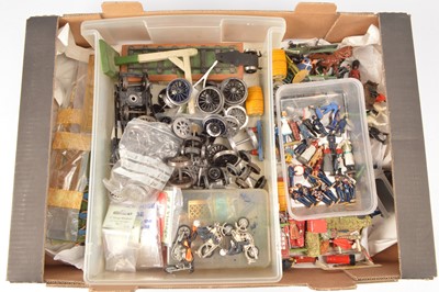 Lot 704 - Large quantity of 0 Gauge course scale wheels bogies and Accessories and various metal and plastic Figures Military and Lineside Accessories and street furniture  (qty)