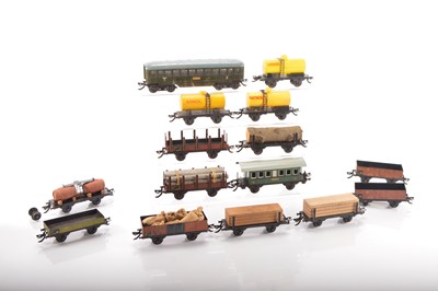 Lot 761 - Zeuke-Bahnen Eastern Germany 0 Gauge rolling stock (15)