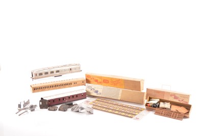 Lot 784 - CCW/Exley 0 Gauge rolling stock Kit and part kit built (7)