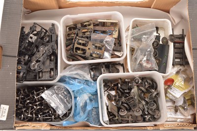 Lot 791 - Bassett lowke /Milbro and other commercial manufacturers 0 Gauge Wheels, Bogies  Etc (Qty)