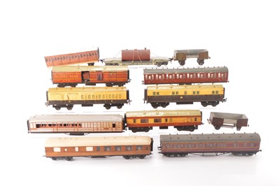 Lot 802 - Exley/Bing and Scratch/Kit built coaches (15)
