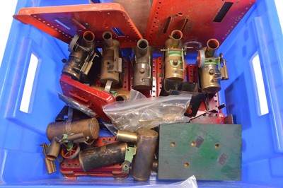 Lot 833 - Mamod MM1 and other Stationary Engines and components (qty)