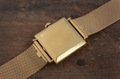 Lot 141 - A 1960s Longines manual wind 18ct gold dress wrist watch